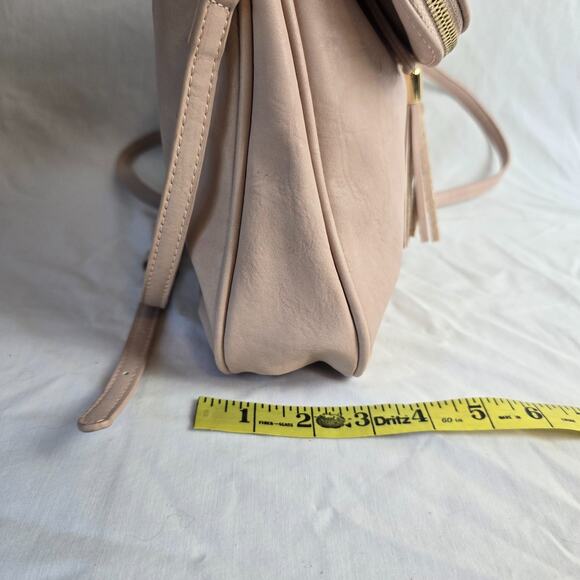 Mali + Lili Crossbody Bag Pink Faux Leather Magnetic Flap w/ Zipper Closure EUC - Picture 13 of 16